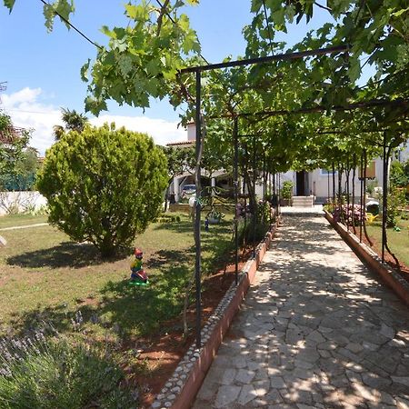 Apartments Mariza Poreč Exteriör bild