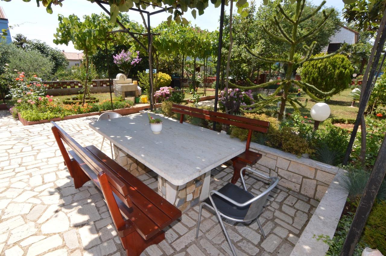 Apartments Mariza Poreč Exteriör bild